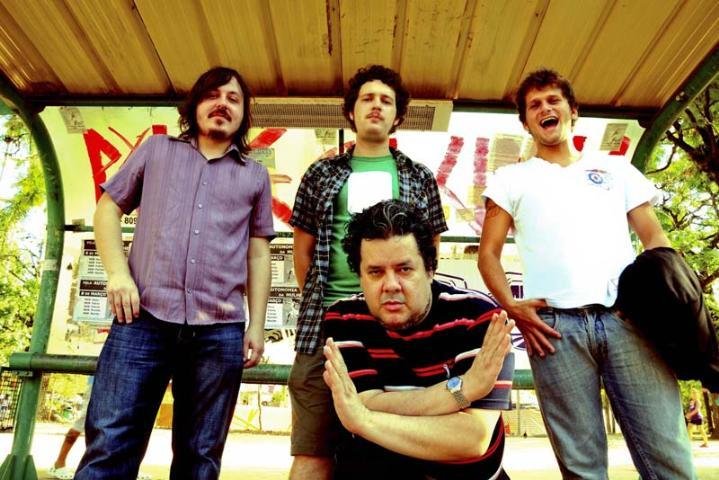 Plato Divorak & Os Exciters lan&ccedil;am &aacute;lbum no Projeto Usina na Pra&ccedil;a