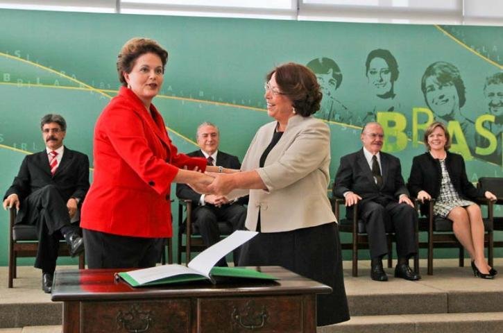Ideli Salvatti promete bom di&aacute;logo com o Parlamento