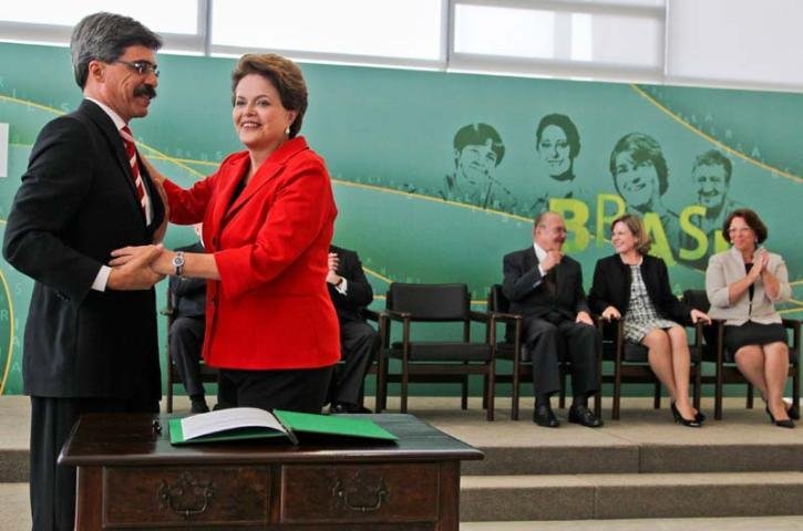 Ao assumir a Pesca, Luiz S&eacute;rgio diz que est&aacute; apenas mudando de trincheira