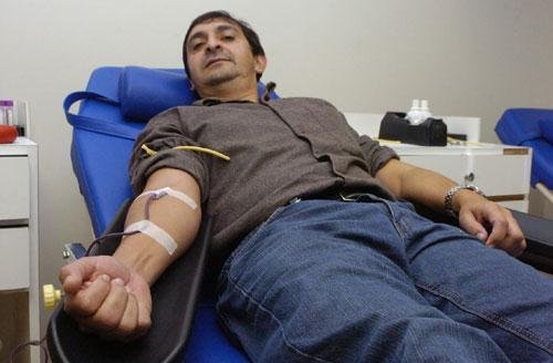 Hospital alerta para falta de doadores volunt&aacute;rios no Dia Mundial do Doador de Sangue