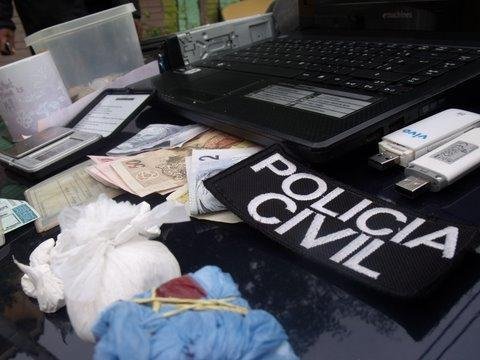 Pol&iacute;cia faz opera&ccedil;&atilde;o para combater tr&aacute;fico e estelionato na Regi&atilde;o Metropolitana