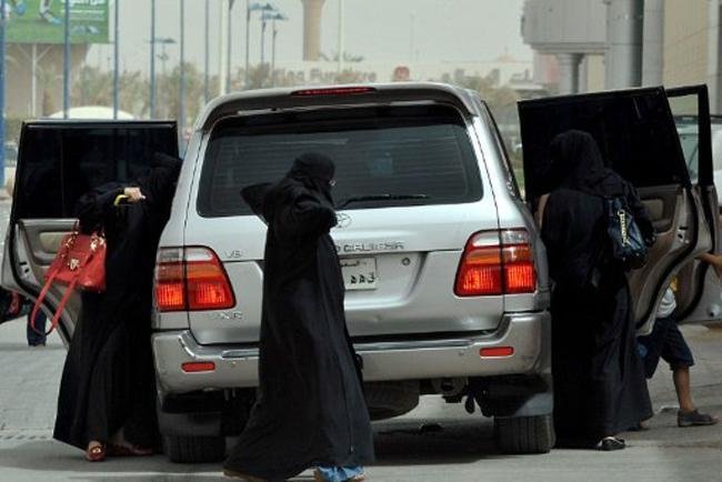 Mulheres sauditas protestam pelo direito de dirigir