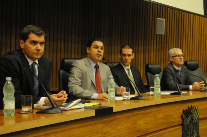 MP ga&uacute;cho debate lei que altera C&oacute;digo Processual Penal