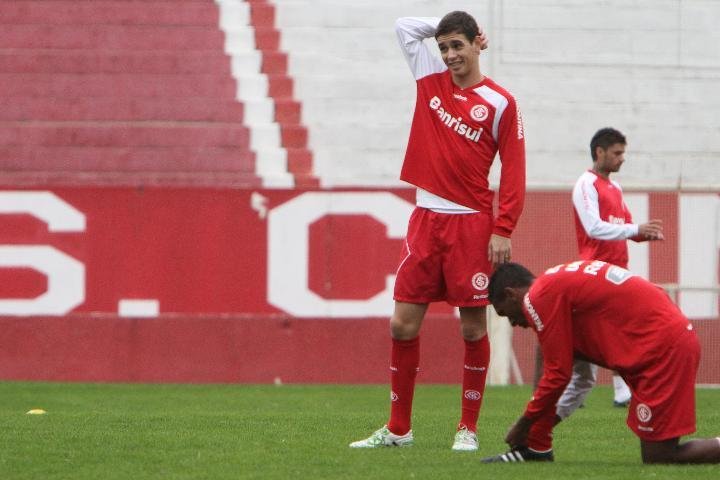 Falc&atilde;o fecha os port&otilde;es do treino desta sexta-feira