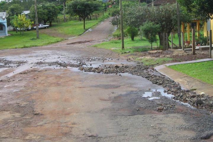 Condi&ccedil;&otilde;es do trecho urbano da ERS 331 &eacute; prec&aacute;ria
