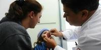 Crianças com febre ou com alguma infecção devem ser avaliadas