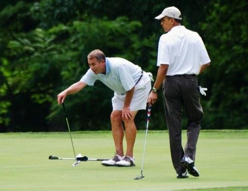 Obama joga golfe contra seu mais forte opositor nos EUA