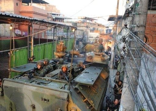 Ocupa&ccedil;&atilde;o do Morro da Mangueira termina sem confrontos no Rio