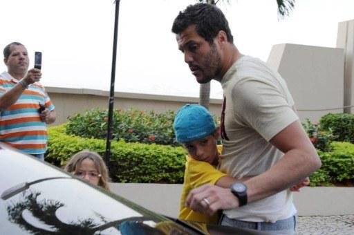 O goleiro J&uacute;lio C&eacute;sar na apresenta&ccedil;&atilde;o