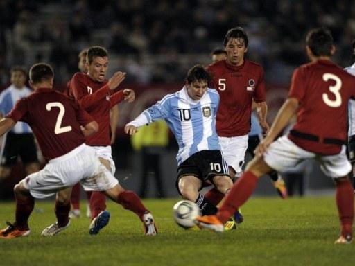 Messi comanda goleada da Argentina sobre a Alb&acirc;nia