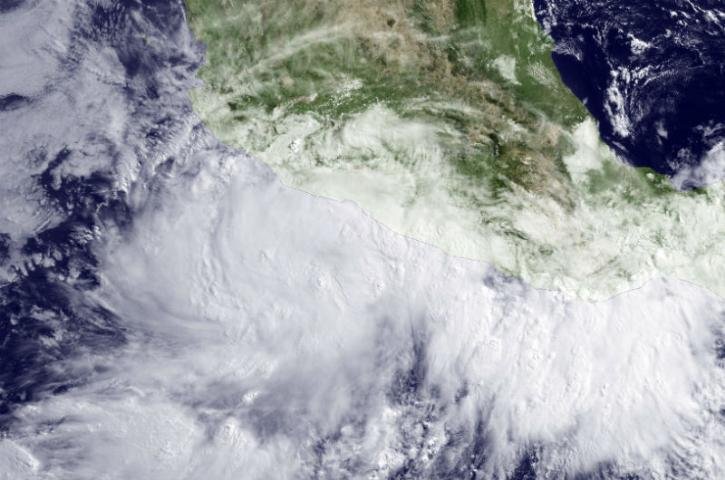 Furac&atilde;o Beatriz se afasta do M&eacute;xico ap&oacute;s causar tr&ecirc;s mortes
