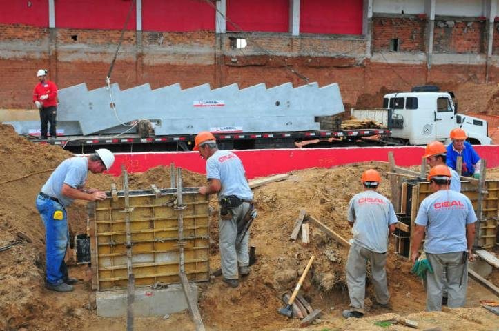 Inter trabalha com prorroga&ccedil;&atilde;o de prazo e obra no Beira-Rio deve ser conclu&iacute;da em 2013