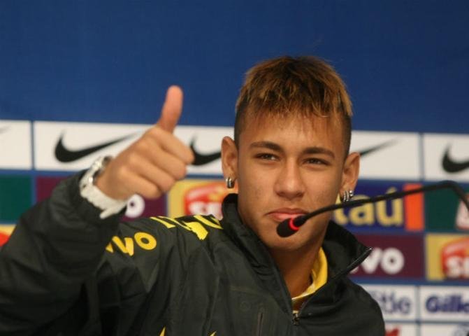 Neymar nega r&oacute;tulo de protagonista na Sele&ccedil;&atilde;o Brasileira