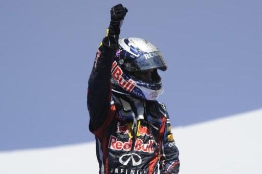 Vettel comemora a vit&oacute;ria no GP de F&oacute;rmula 1 