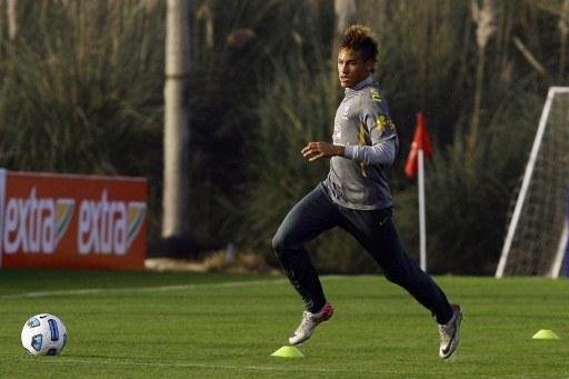 Sele&ccedil;&atilde;o n&atilde;o ser&aacute; dependente de Neymar, garante Mano