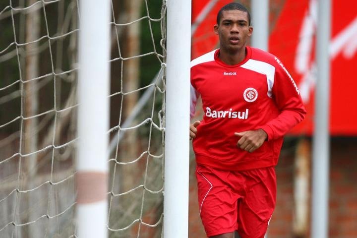 Inter pediu libera&ccedil;&atilde;o apenas de Juan da Sele&ccedil;&atilde;o Sub-20