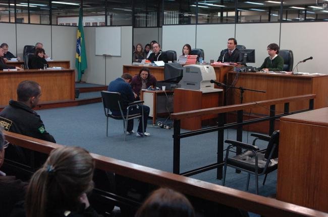 Caminhoneiro acusado de matar dentista na Rota do Sol &eacute; julgado na Capital