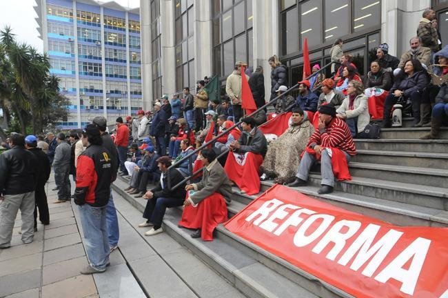 Movimentos rurais mant&ecirc;m ocupa&ccedil;&atilde;o de pr&eacute;dios federais na Capital
