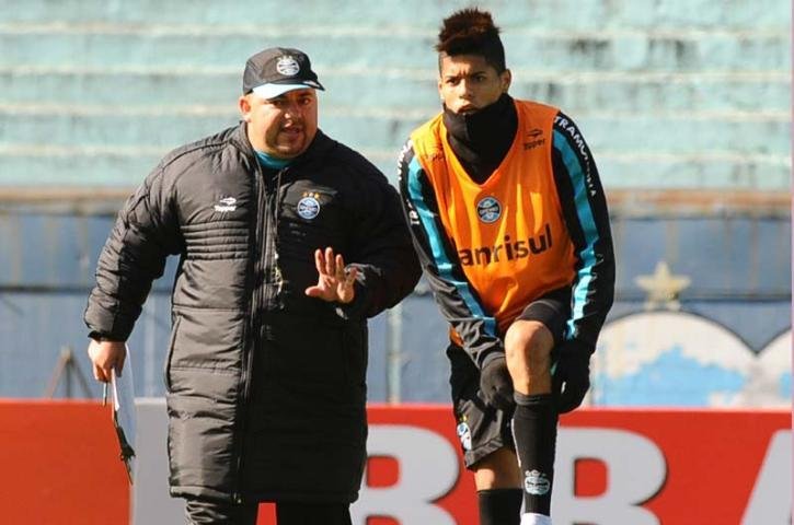 Julinho Camargo comanda primeiro treino no Gr&ecirc;mio