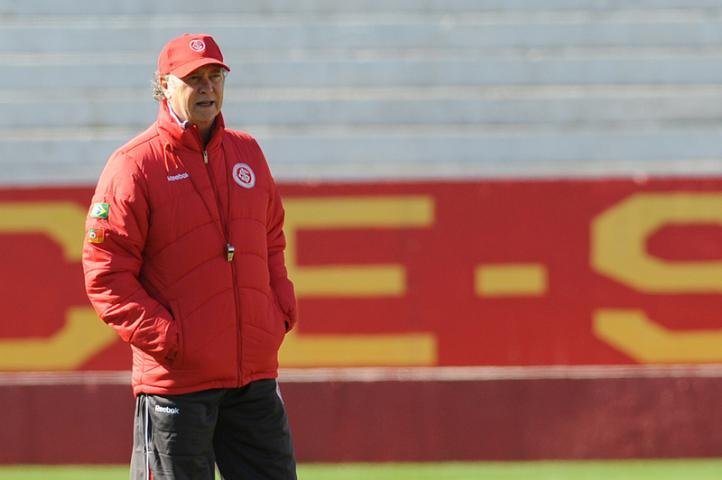 Falc&atilde;o descarta improvisa&ccedil;&otilde;es contra o Atl&eacute;tico-PR
