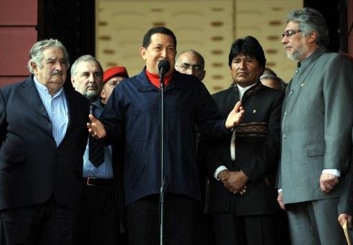 Governo Dilma oferece a Ch&aacute;vez possibilidade de se tratar no pa&iacute;s