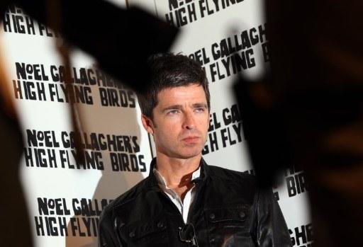 Noel Gallagher lan&ccedil;a &aacute;lbum solo e lamenta fim do Oasis 