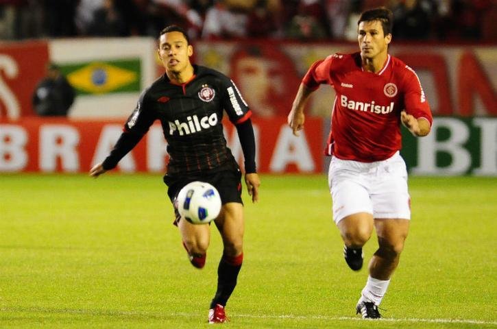 T&eacute;cnico gostou da postura contra o Atl&eacute;tico-PR