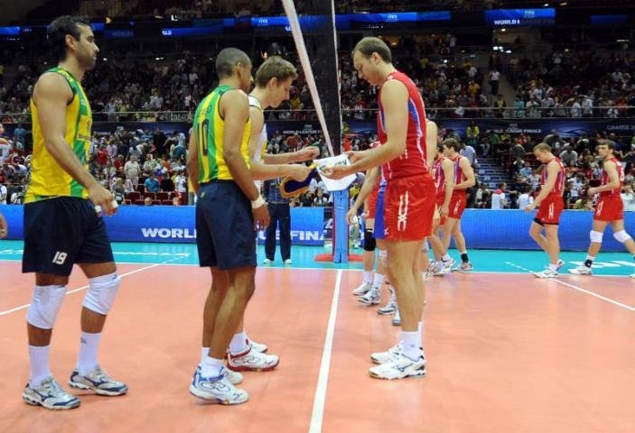 Brasil perde para a R&uacute;ssia e avan&ccedil;a em segundo lugar na Liga Mundial