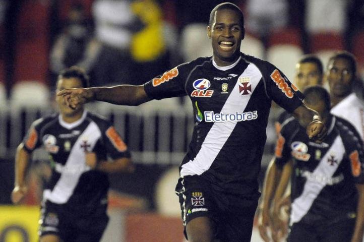 Inter leva dois gols de rebote e perde para o Vasco