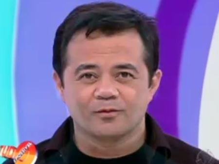 Depois de voltar para casa, Shaolin chora na presen&ccedil;a de familiares