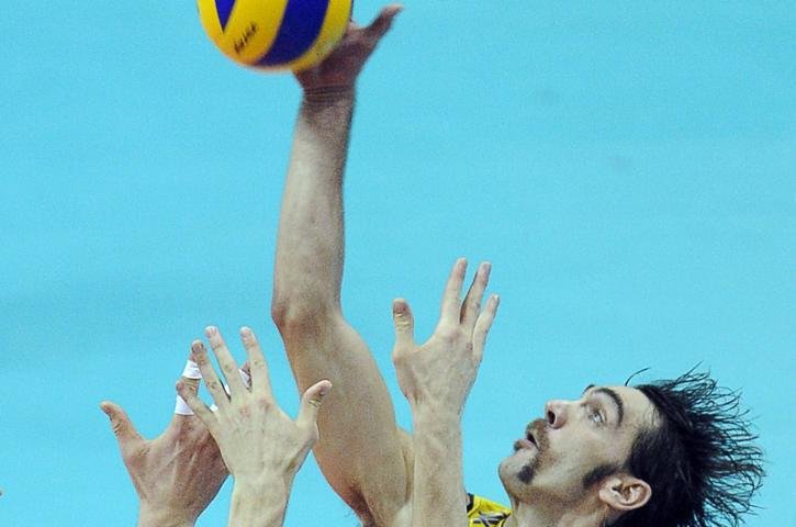 Brasil perde para a R&uacute;ssia a final da Liga Mundial de v&ocirc;lei