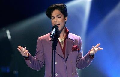 Prince faz show no Rio de Janeiro em agosto