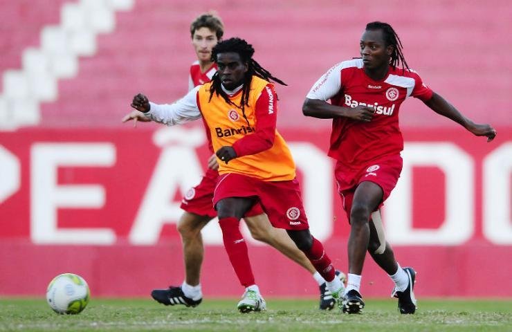 Andrezinho e Tinga devem retornar aos treinos do Inter nesta semana