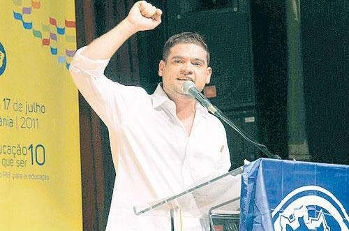Augusto dirige o congresso da UNE, qua acontece at&eacute; 17/7