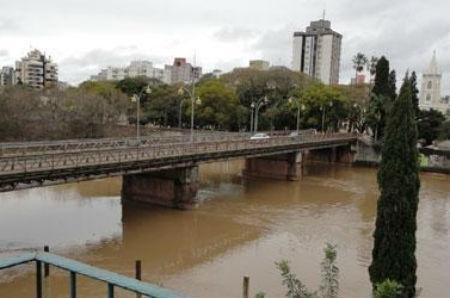 Cheia dos rios provoca medo de inunda&ccedil;&otilde;es no Vale do Sinos 