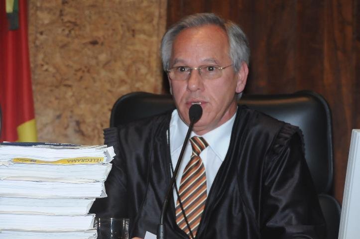 Conselheiro Algir Lorenzon relatou o processo