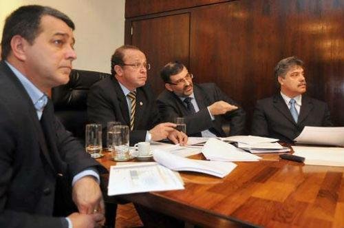 Villaverde e Jairo Jorge acompanharam a apresenta&ccedil;&atilde;o da proposta