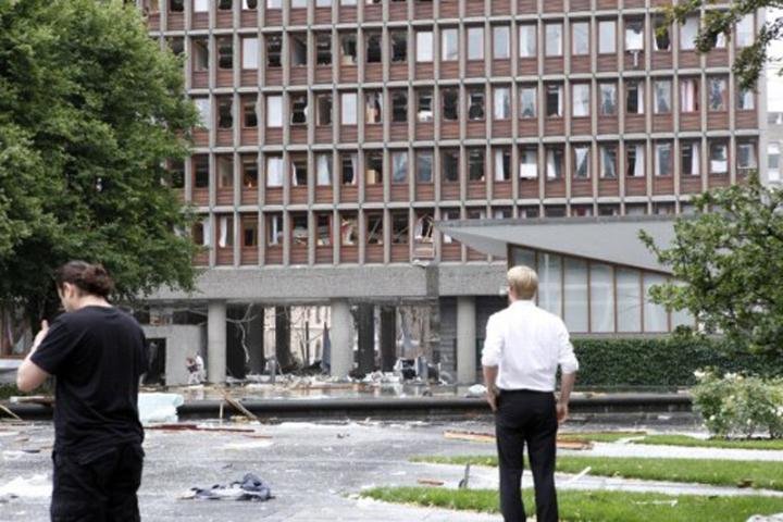 Duas pessoas morrem ap&oacute;s explos&atilde;o de bomba na Noruega