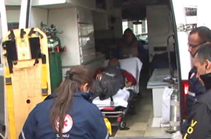 Teto de gesso cai sobre 11 pessoas no col&eacute;gio Ros&aacute;rio em Porto Alegre 
