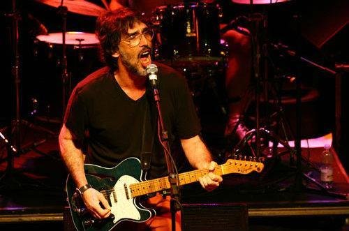 Lob&atilde;o abre o Festival de Inverno em Porto Alegre