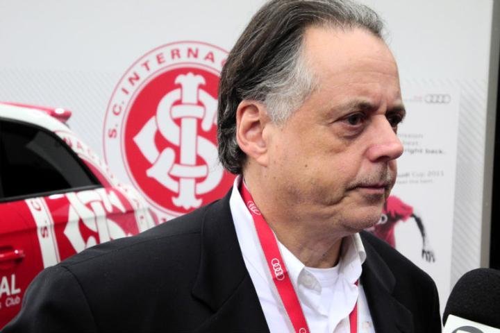 Fernando Carvalho nega que participar&aacute; de escolha do novo t&eacute;cnico do Inter