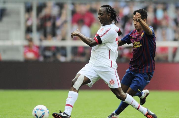 Com time misto, Inter encara o Milan em defesa da honra