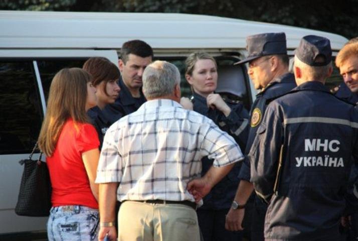 Explos&atilde;o em mina deixa 16 mortos e dez desaparecidos