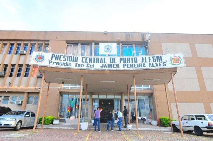 Justi&ccedil;a nega pedido para prorrogar redu&ccedil;&atilde;o de detentos no Pres&iacute;dio Central
