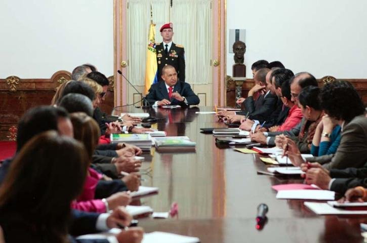 Presidente da Venezuela est&aacute; fazendo tratamento contra o c&acirc;ncer