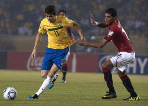CBF destaca Oscar, o distribuidor de jogo da sele&ccedil;&atilde;o sub-20