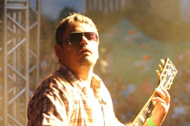 Tonho Crocco responde a&ccedil;&atilde;o criminal por m&uacute;sica contra deputados
