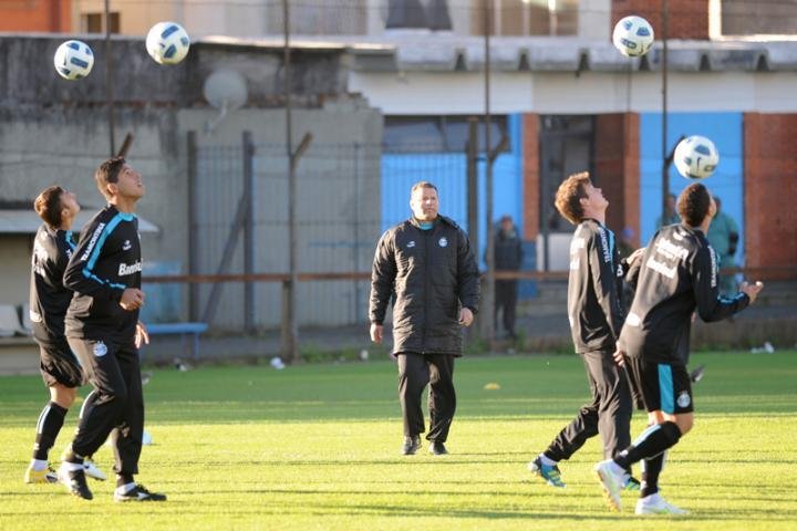 Estreia de Roth ser&aacute; contra o Palmeiras, s&aacute;bado