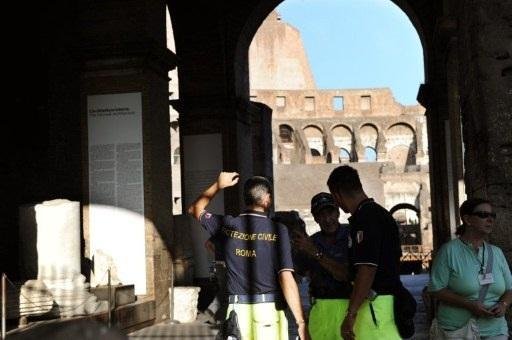 Coliseu &eacute; evacuado ap&oacute;s suspeita de bomba, em Roma