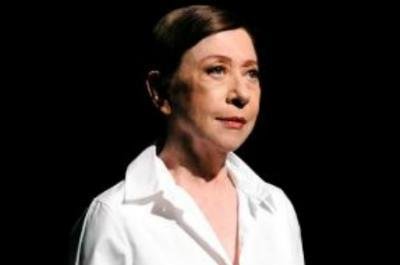 Fernanda Montenegro interpreta Simone de Beauvoir 